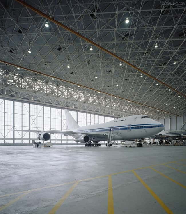 航空工业螺栓球网架工程